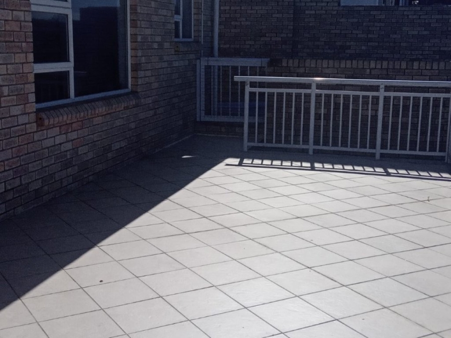 6 Bedroom Property for Sale in Aston Bay Eastern Cape